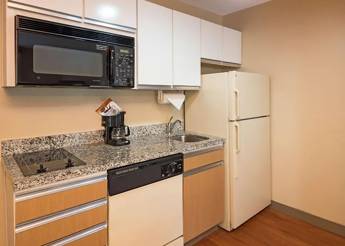 Mainstay Northbrook Hotel Wheeling