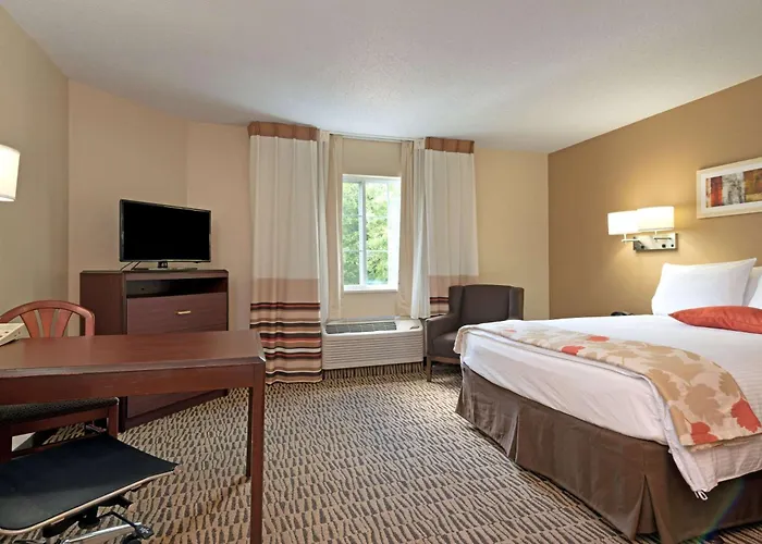 Mainstay Northbrook Hotel 3*