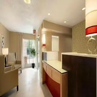 Mainstay Northbrook 3*
