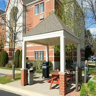 Mainstay Northbrook Hotel 3*